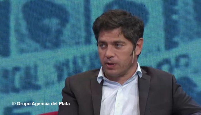 Kicillof criticó el acto de Milei en el Movistar Arena y reclamó: «Hay que despertarlo, está fuera de la realidad»