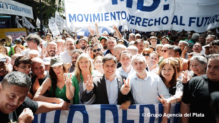 Kicillof en la marcha contra la reforma laboral: «Es un gobierno que está de espaldas al trabajo»